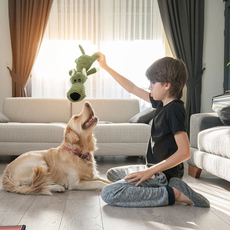 Brinquedo de Pelúcia Selva para Pets – Estímulo e Conforto
