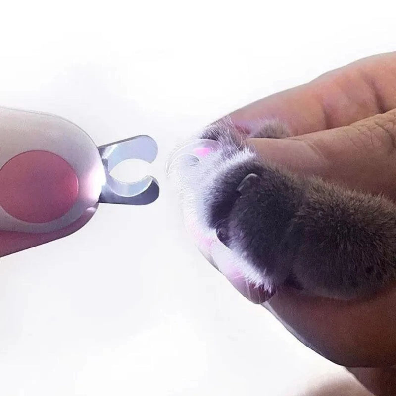 Cortador de Unha com LED para Pets – Corte Seguro com Iluminação e Precisão